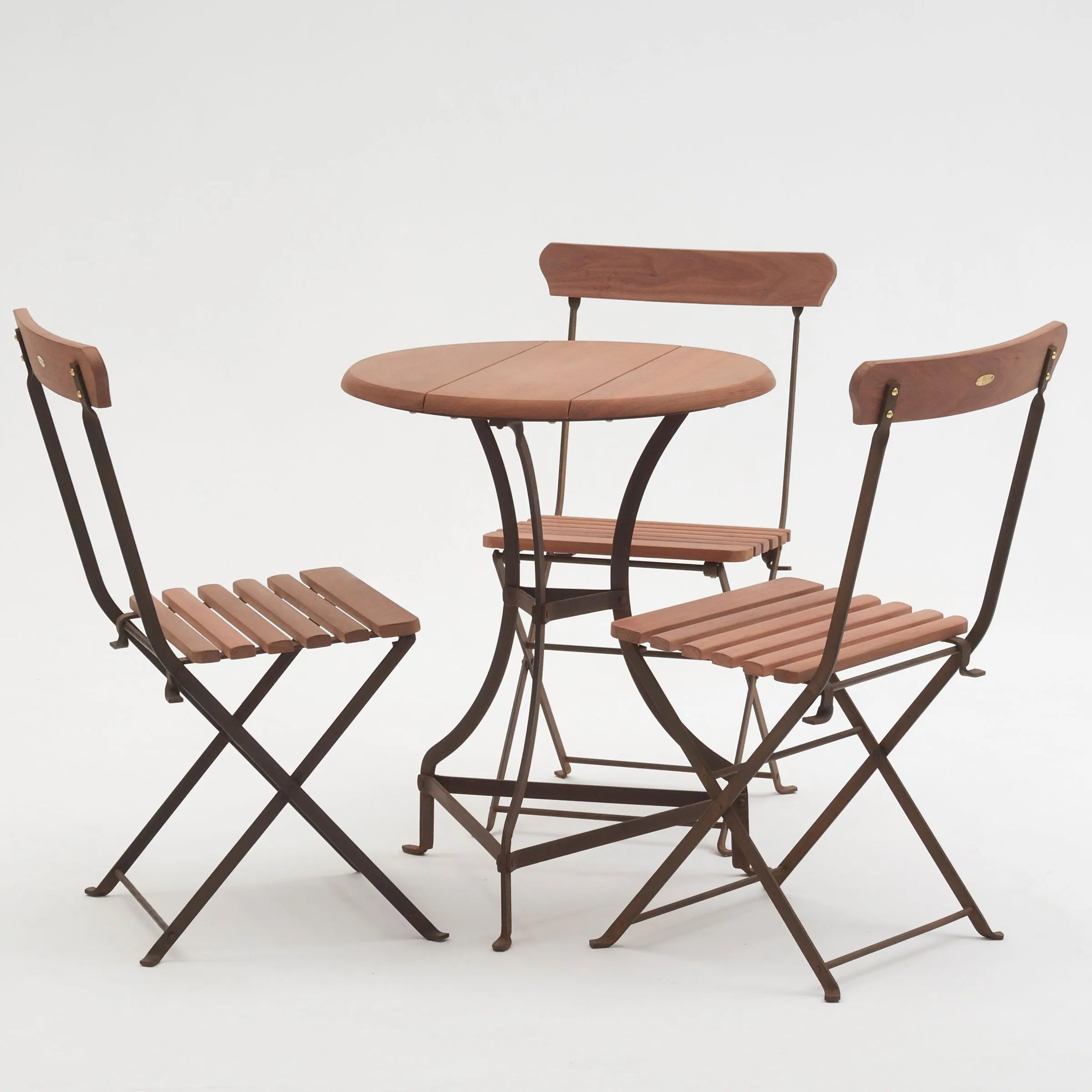 Timeless Craftsmanship: The Story Behind Cape Town’s Most Iconic Garden Furniture