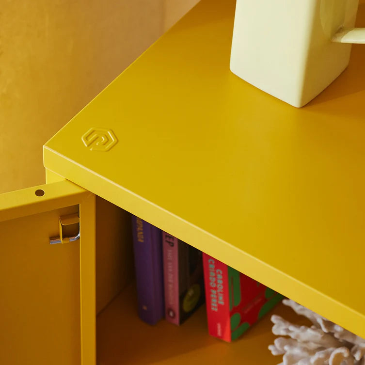 SUGAR CUBE side table