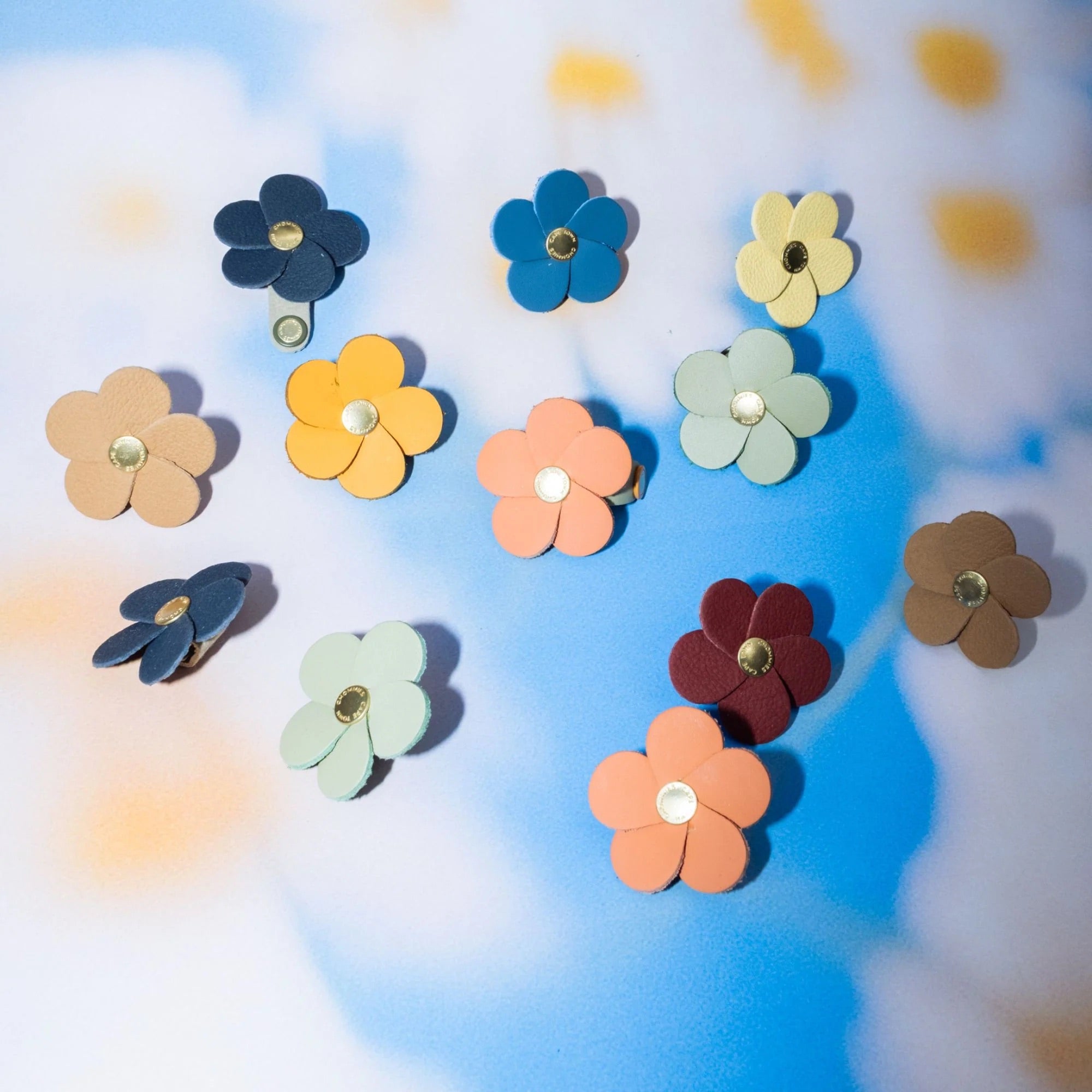 FLOWER charm leather