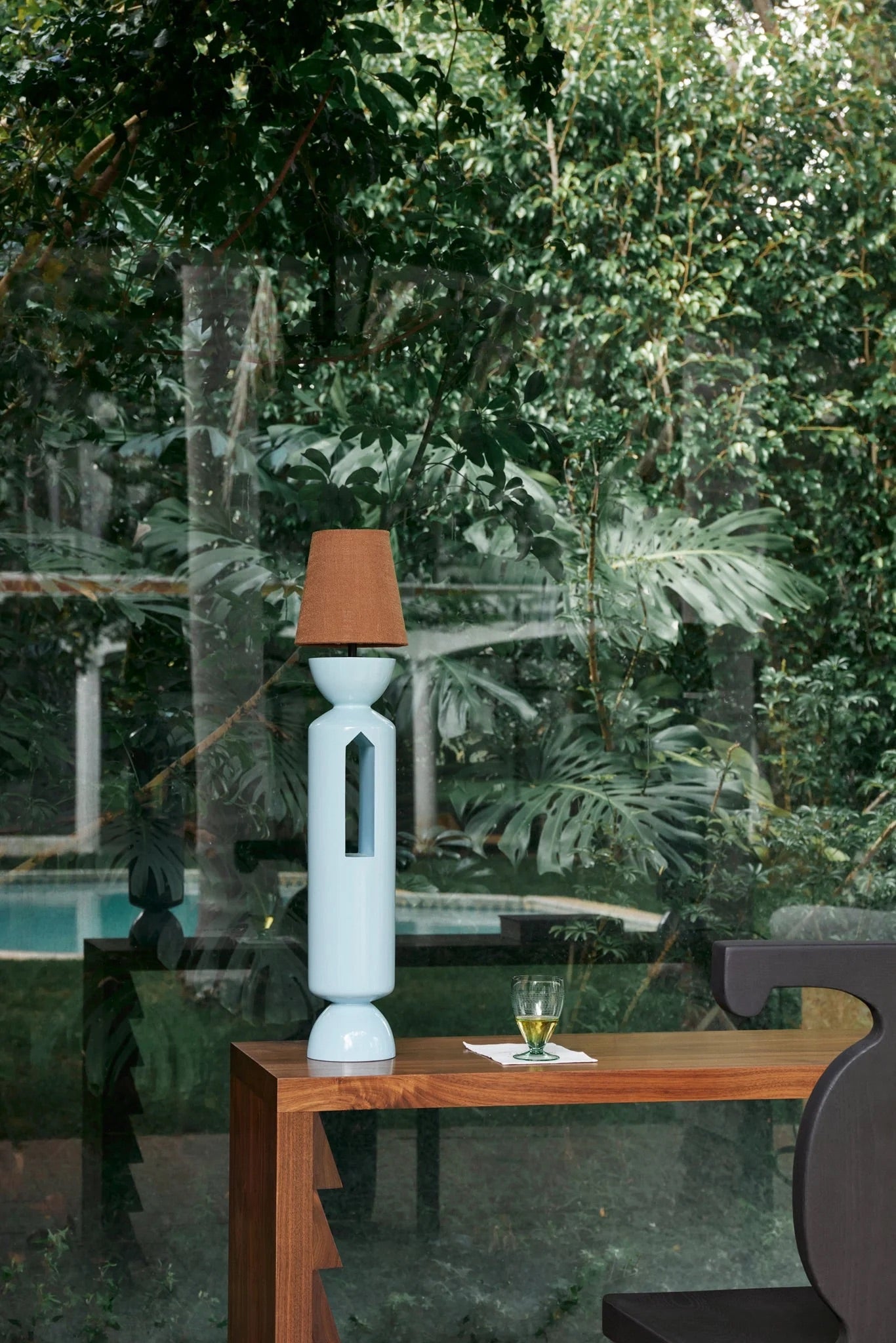 RESORT table lamp
