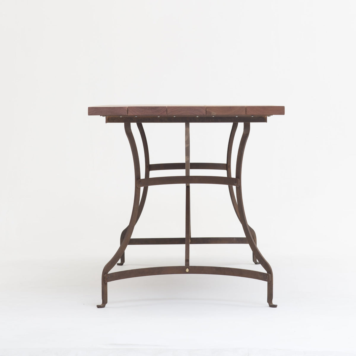 DELUX table
