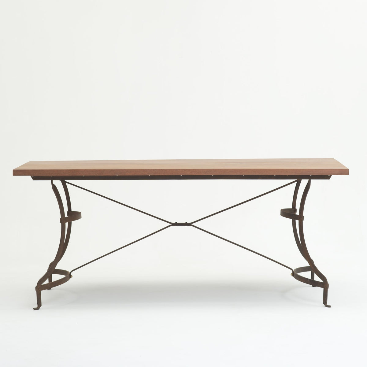 DELUX table painted