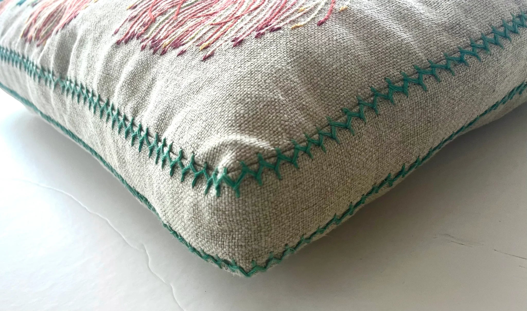 TOTTUM PINCUSHION box cushion linen