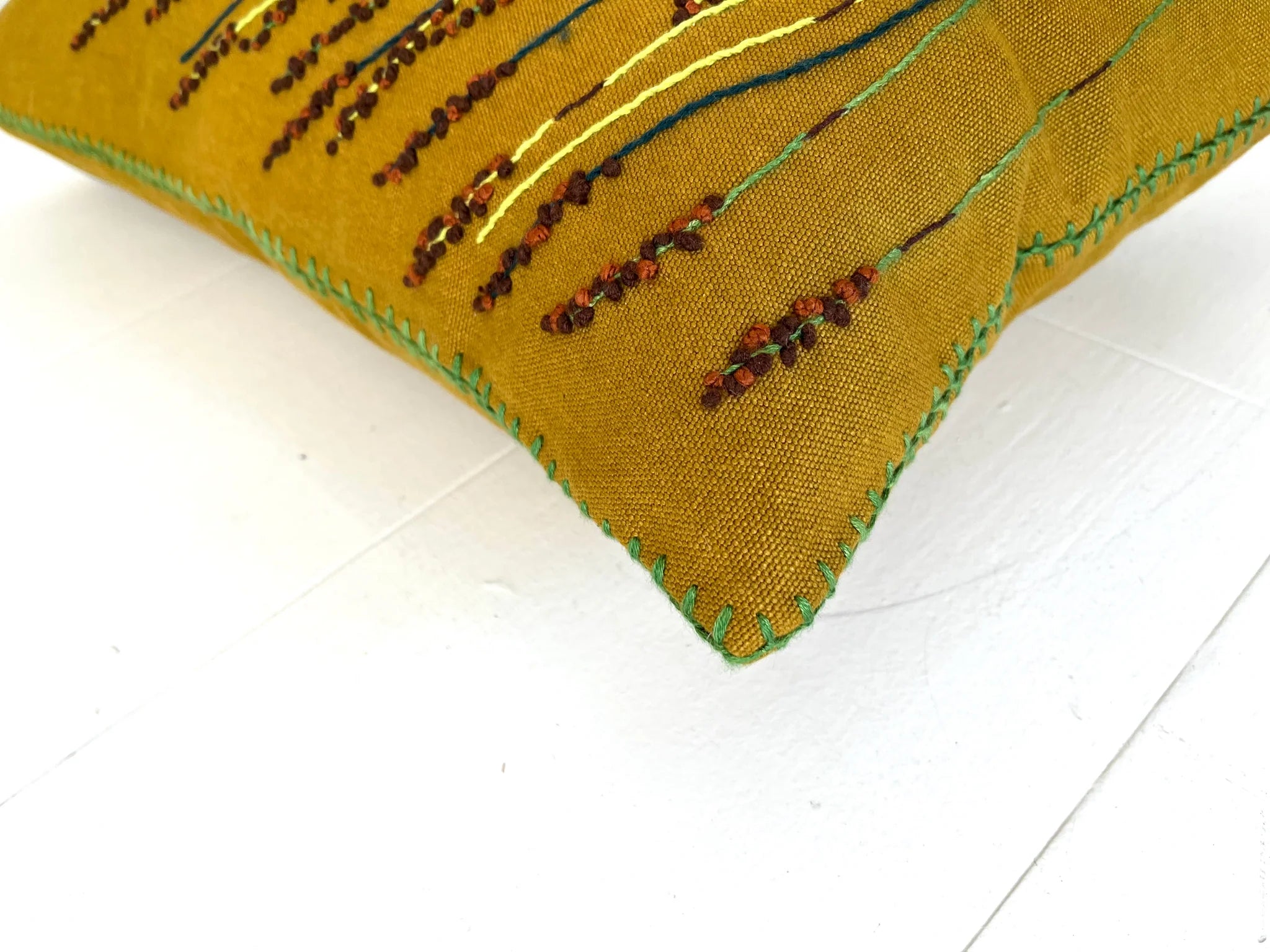 PAPER SHEATH RESTIO scatter cushion linen