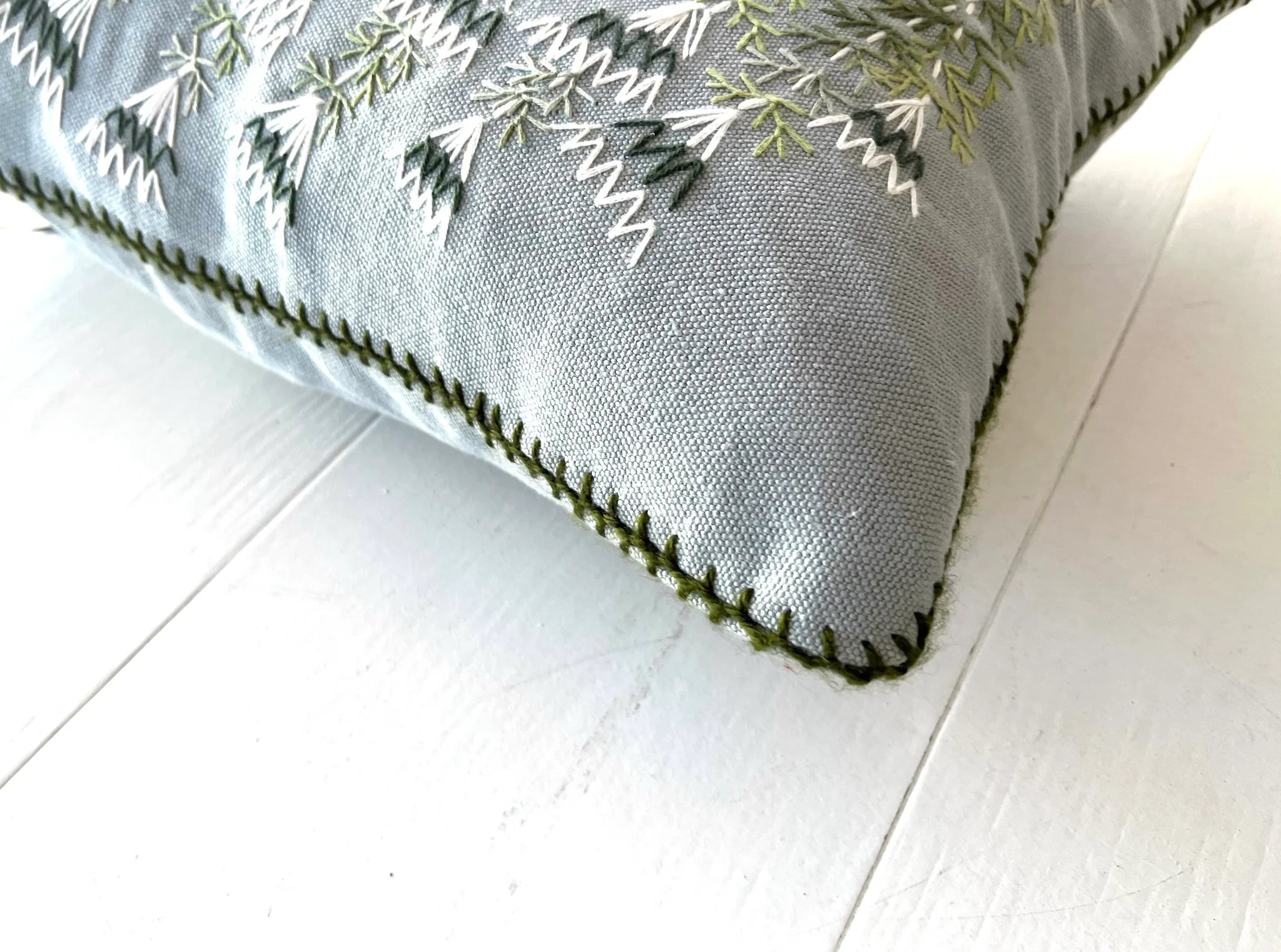 BLOMBOS scatter cushion linen