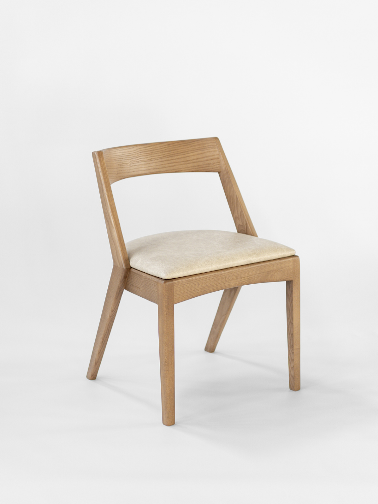 MAKUTI chair