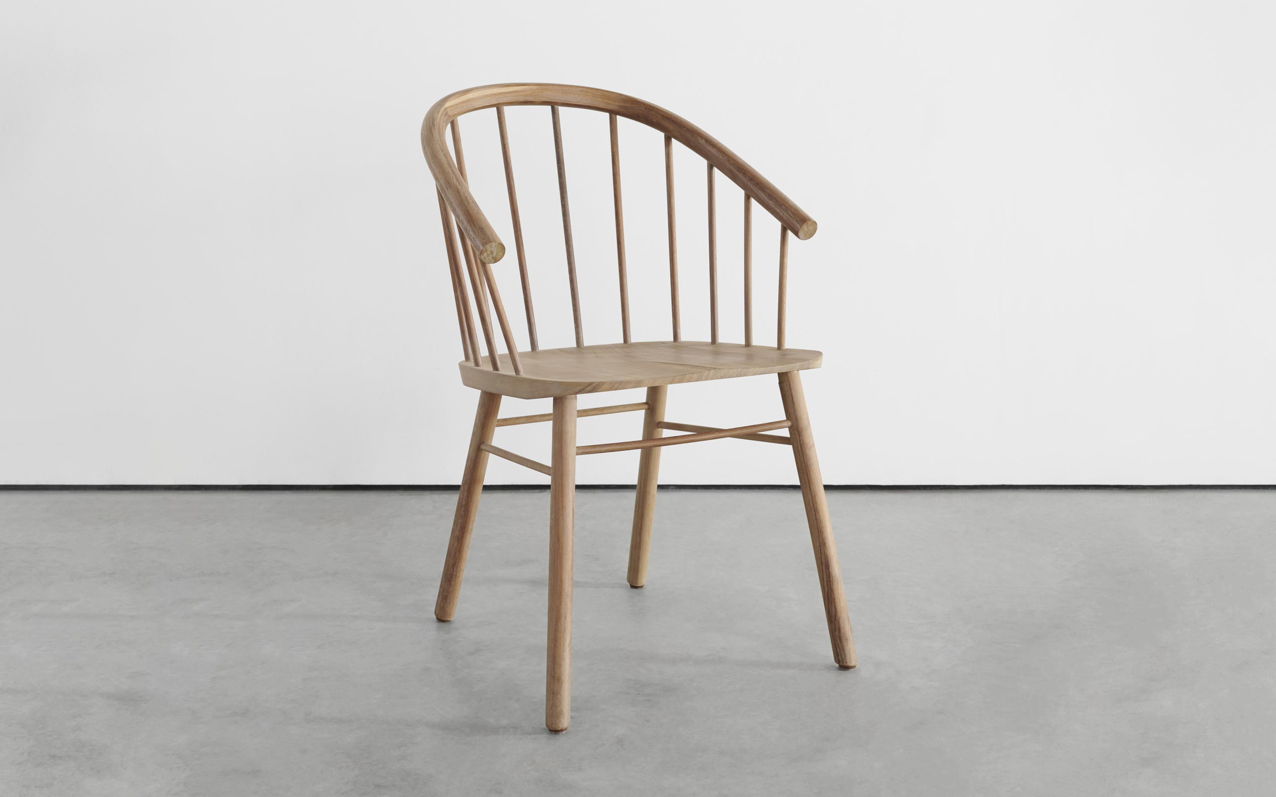 SPINDLE BACK dining chair