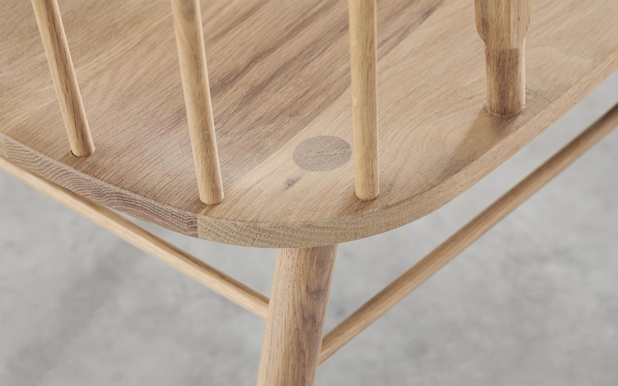 WINDSOR chair