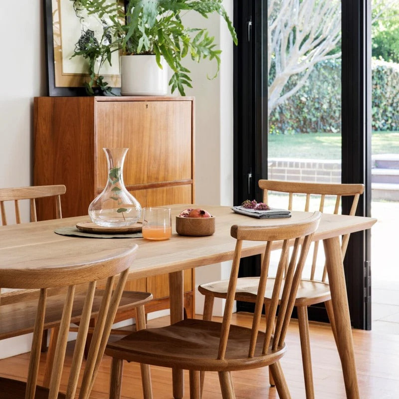 SPINDLE BACK chair